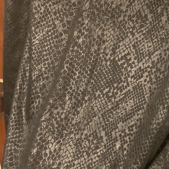 Mamba Graphic Jersey tank with snake print graphic 😍😍😍 - Picture 8 of 9